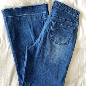 Boutique Bell-bottoms/Flares - Stretchy - Worn once! Fit like a 4/5 ⭐️